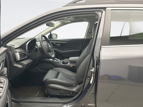 Used 2023 Subaru Outback Limited AWD/4WD image 8