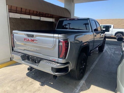 Used 2025 GMC Sierra 2500 AT4 AWD/4WD image 7