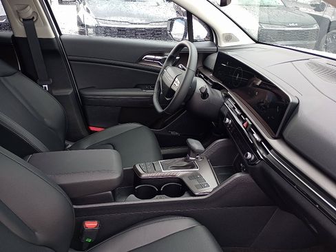 New 2026 Kia Sportage SX image 7