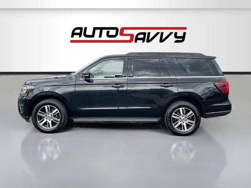 Used 2023 Ford Expedition XLT AWD/4WD image 4