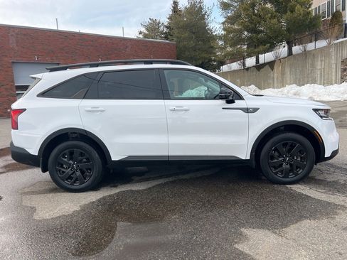 Certified 2023 Kia Sorento S image 5
