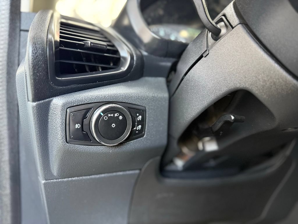 Used 2019 Ford EcoSport SE w/ Interior Protection Package FWD image 18