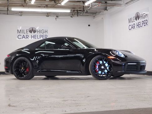 Used 2020 Porsche 911 Carrera 4S image 2
