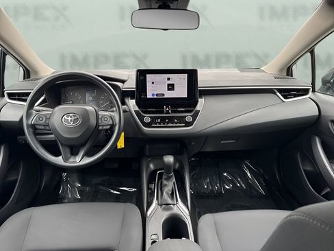 Used 2024 Toyota Corolla LE image 11