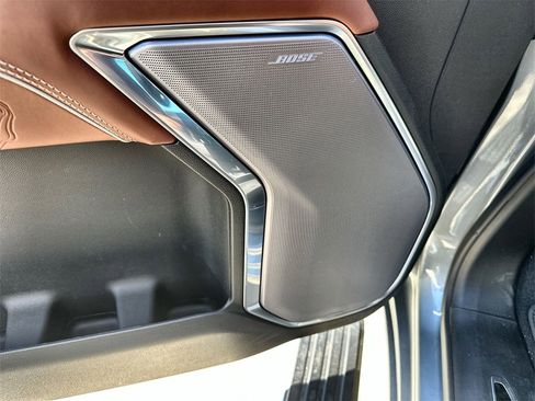 New 2026 GMC Sierra 1500 Denali Ultimate w/ LPO, Black Badging Package image 23