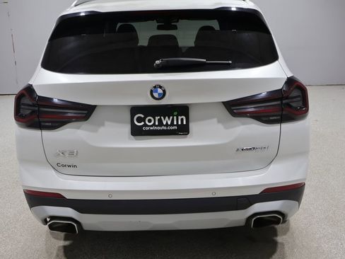 Used 2024 BMW X3 xDrive30i w/ Convenience Package AWD/4WD image 3
