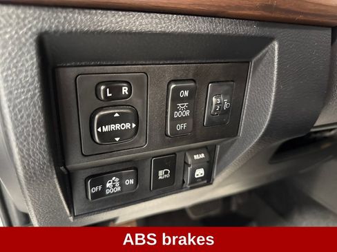 Used 2018 Toyota Tundra Limited AWD/4WD image 9