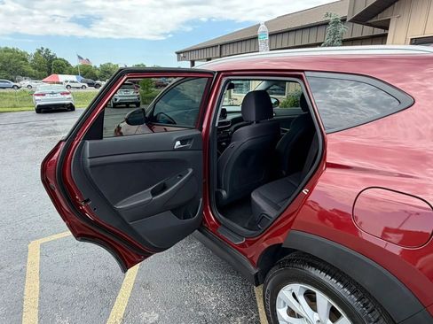 Used 2019 Hyundai Tucson Value FWD image 19