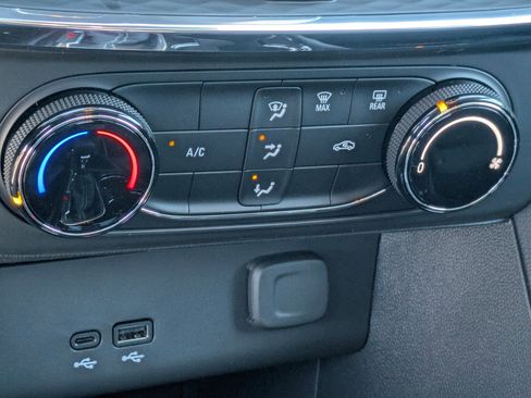 New 2026 Buick Encore GX Preferred image 19