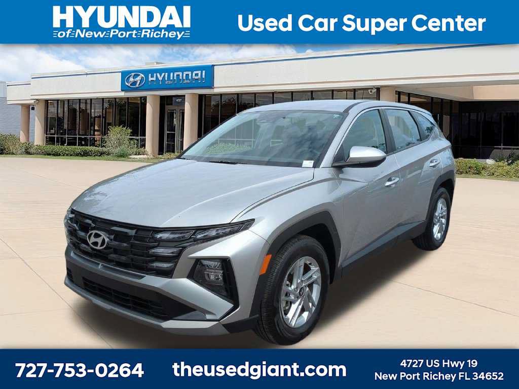 Used 2026 Hyundai Tucson SE FWD image 1