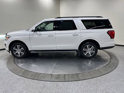 Certified 2023 Ford Expedition Max XLT image 10