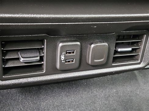 Used 2020 Chevrolet Silverado 1500 RST w/ All-Star Edition image 21