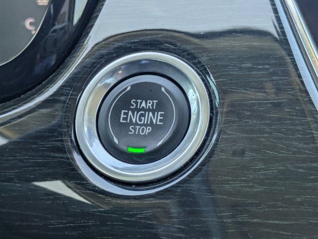 Used 2020 Cadillac XT6 Premium Luxury FWD image 29