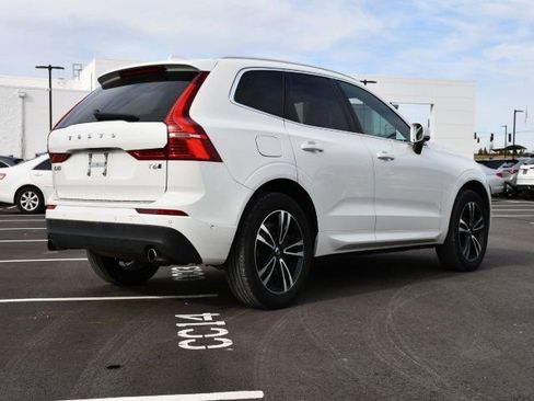 Used 2019 Volvo XC60 T6 Momentum w/ Multimedia Package image 7