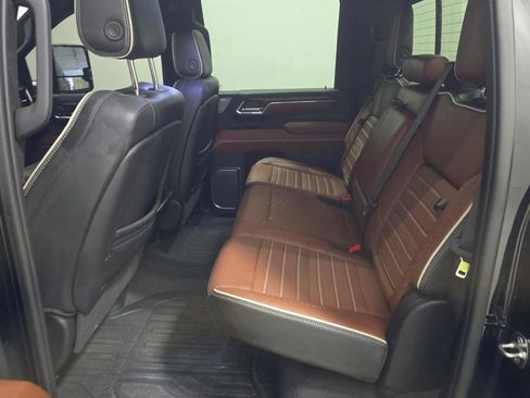Used 2024 GMC Sierra 2500 Denali Ultimate image 17