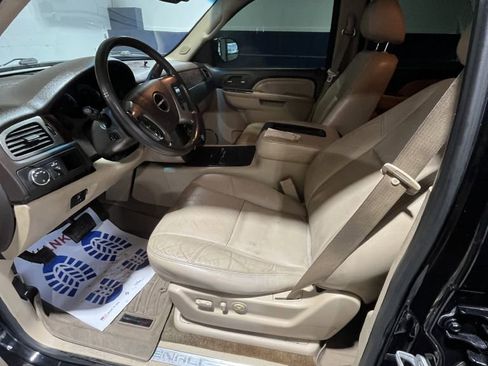 Used 2012 GMC Yukon XL Denali image 5