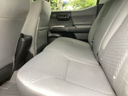 Certified 2022 Toyota Tacoma SR5 RWD image 4