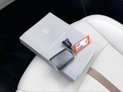 Used 2024 MAZDA CX-90 Plug-In Hybrid w/ Premium Plus image 15