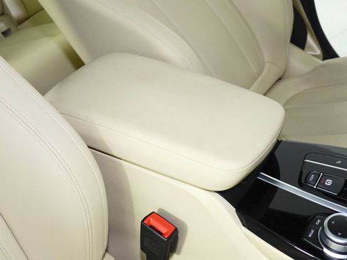 Used 2021 BMW X3 sDrive30i w/ Convenience Package image 17