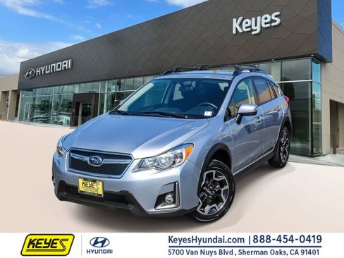 Used 2017 Subaru Crosstrek 2.0i Premium image 1
