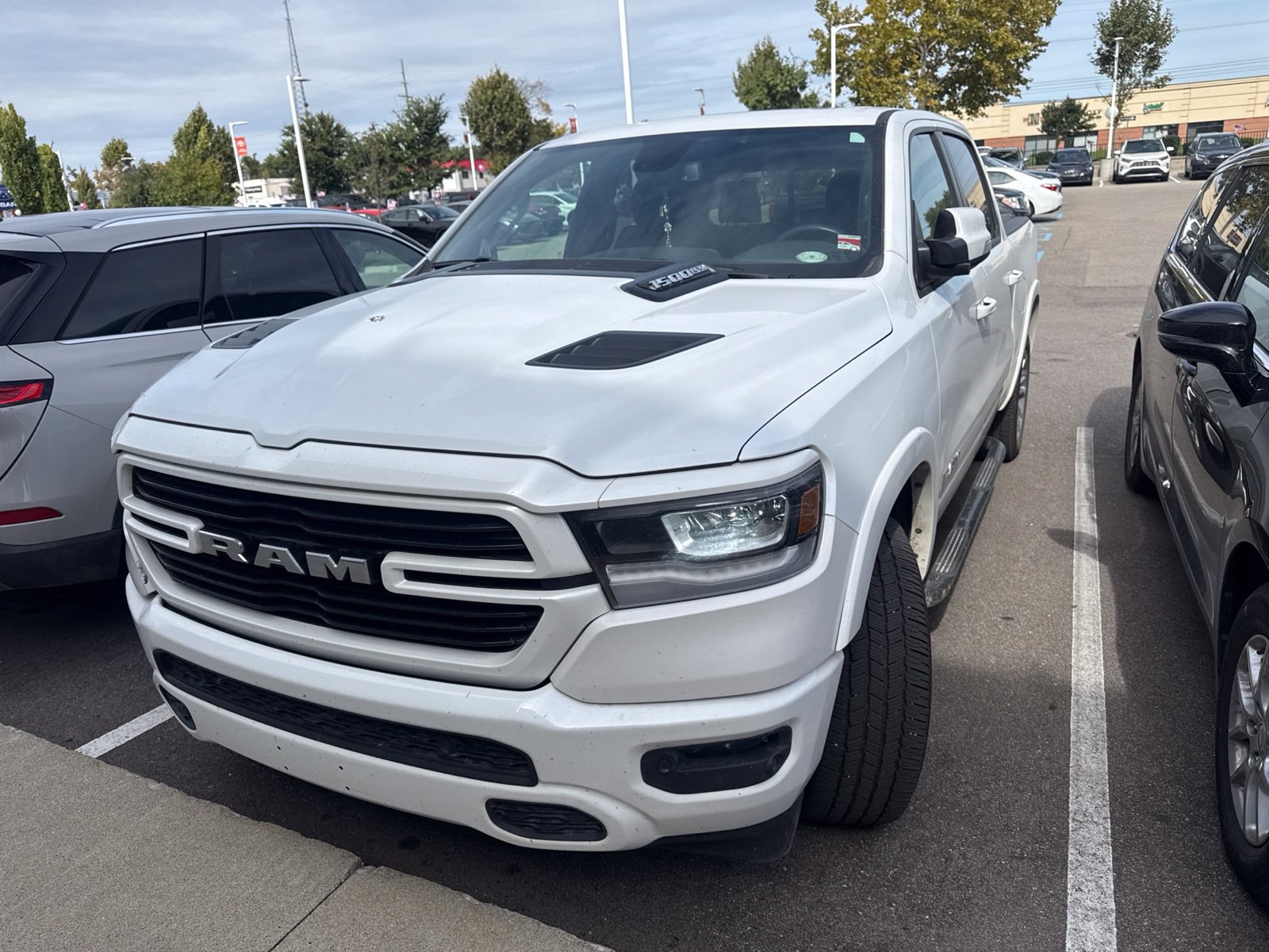 Used 2019 RAM 1500 Laramie w/ Sport Appearance Package AWD/4WD image 3