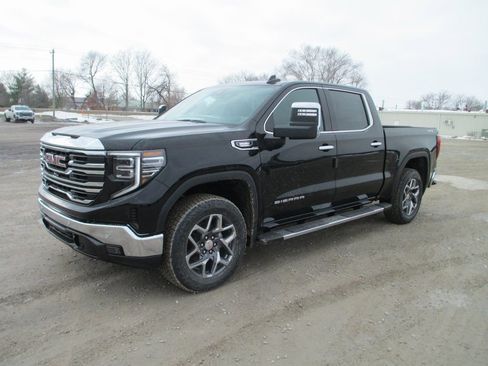 New 2026 GMC Sierra 1500 SLT w/ SLT Premium Plus Package AWD/4WD image 9