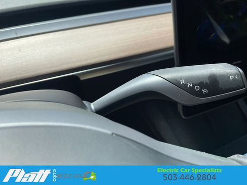 Used 2024 Tesla Model Y Long Range RWD image 35