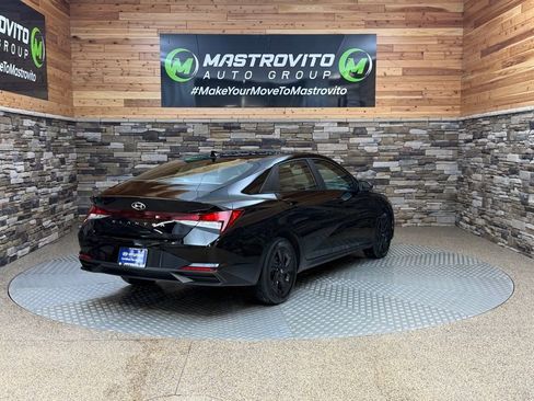 Certified 2023 Hyundai Elantra SEL image 9