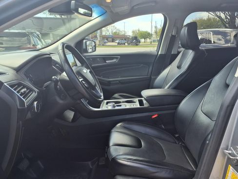 Used 2022 Ford Edge Titanium w/ Equipment Group 301A image 17