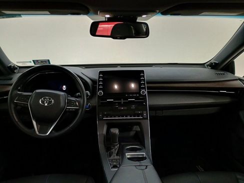 Used 2019 Toyota Avalon XLE w/ Moonroof Package image 13
