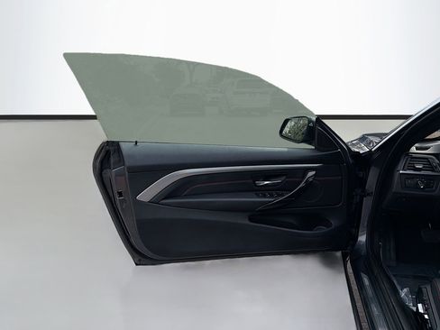 Used 2019 BMW 430i Convertible w/ Convenience Package image 23