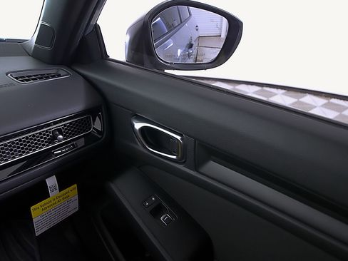 Used 2025 Honda Civic Sport image 18