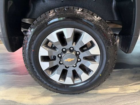 Used 2022 Chevrolet Silverado 2500 Custom w/ Gooseneck/5TH Wheel Package AWD/4WD image 24