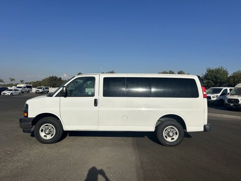 Used 2019 Chevrolet Express 3500 LT w/ LT Preferred Equipment Group image 7