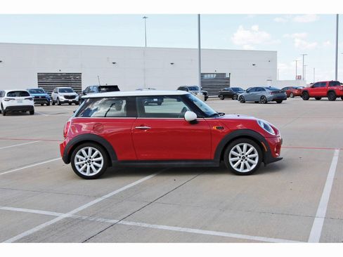 Used 2019 MINI Cooper 2-Door Hardtop FWD image 8