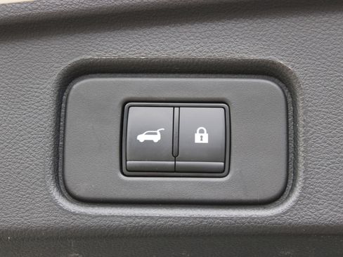 Certified 2023 Nissan Pathfinder Platinum AWD/4WD image 9