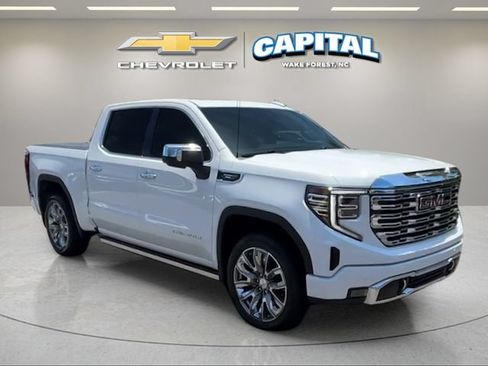 Used 2024 GMC Sierra 1500 Denali AWD/4WD image 8