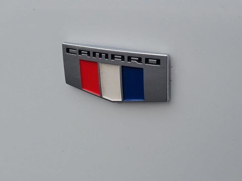 Used 2023 Chevrolet Camaro LT RWD image 27