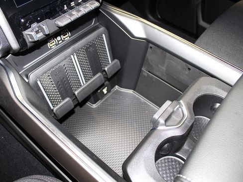 New 2026 RAM 2500 Big Horn AWD/4WD image 23