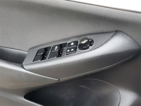 Used 2017 MAZDA CX-3 Sport image 25