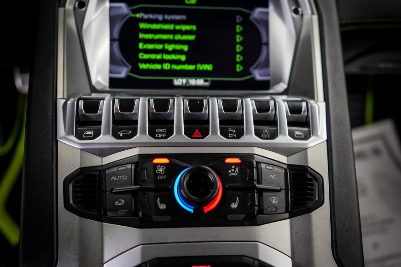 Used 2018 Lamborghini Aventador S AWD/4WD image 21