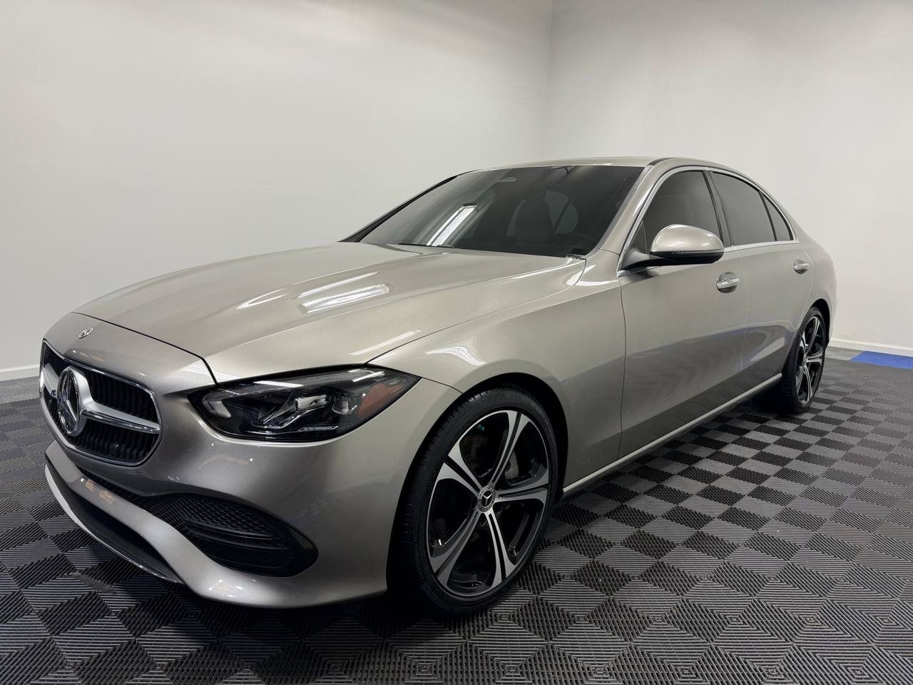 Used 2022 Mercedes-Benz C 300 Sedan image 3