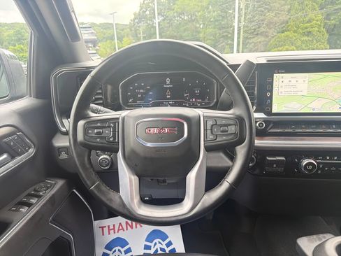 Used 2025 GMC Sierra 1500 SLT AWD/4WD image 13