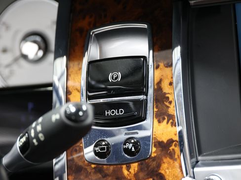 Used 2013 Rolls-Royce Ghost RWD image 36