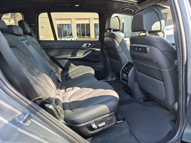 Used 2025 BMW X7 xDrive40i w/ M Sport Package AWD/4WD image 22