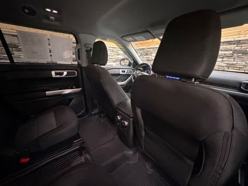 Used 2022 Ford Explorer XLT w/ Class IV Trailer Tow Package AWD/4WD image 34