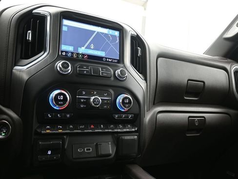 Used 2020 GMC Sierra 1500 Denali w/ Denali Ultimate Package AWD/4WD image 16