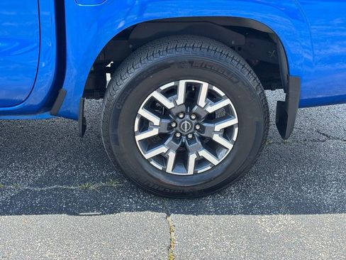 Used 2024 Nissan Frontier SL w/ Technology Package RWD image 9
