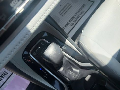 Used 2024 Toyota Corolla SE w/ SE Package FWD image 23