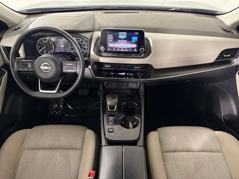 Used 2024 Nissan Rogue SV FWD image 31